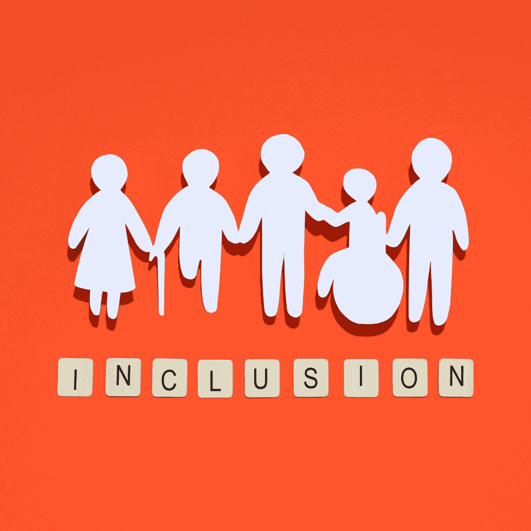Inclusión Figuras de papel representando personas diversas tanto en género, como en edad, como en características físicas y necesidades de accesibilidad y representa la inclusión.